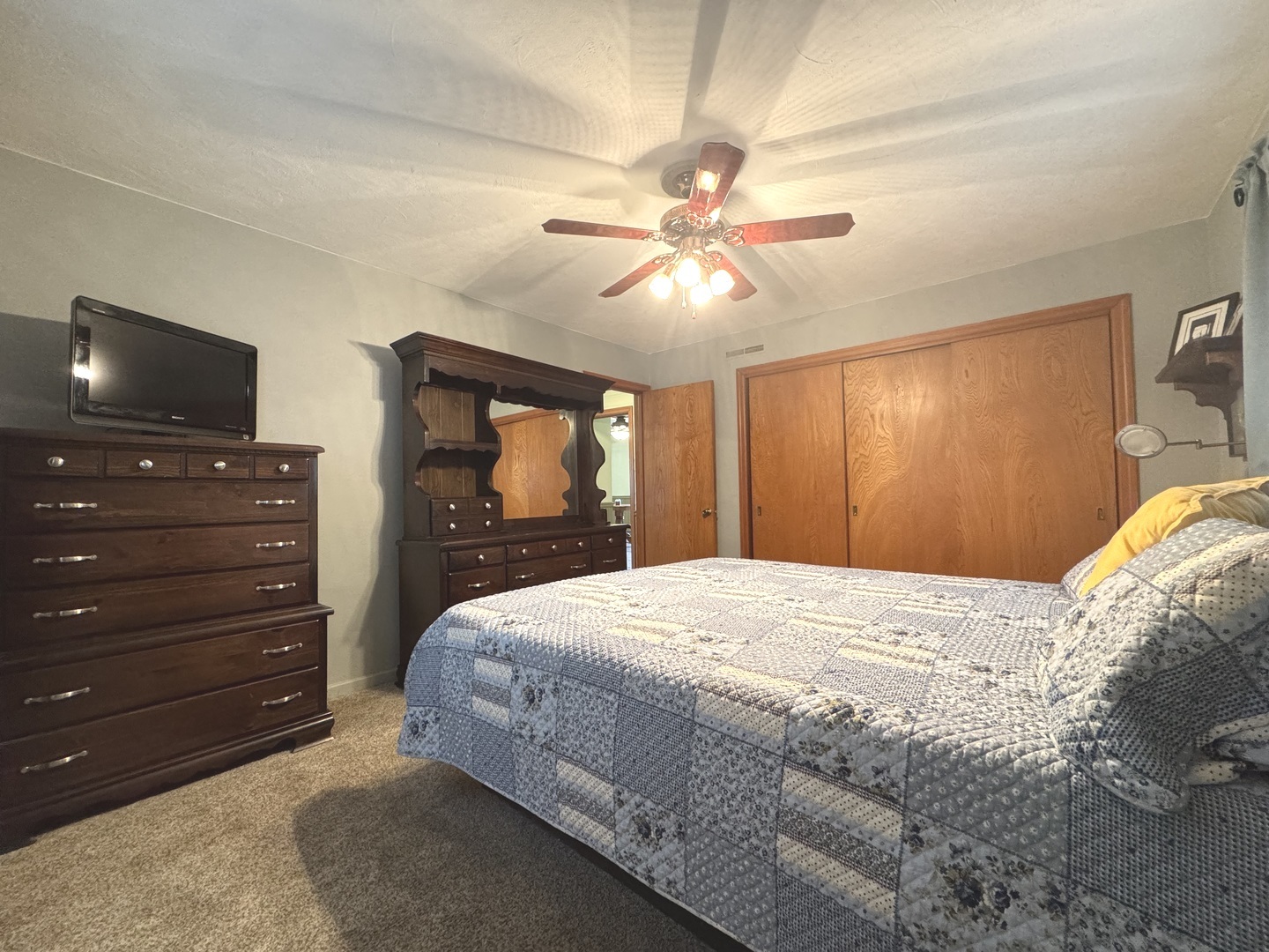 Kankakee, Illinois 60901, United States, 3 Bedrooms Bedrooms, ,2 BathroomsBathrooms,Residential,Active,224153