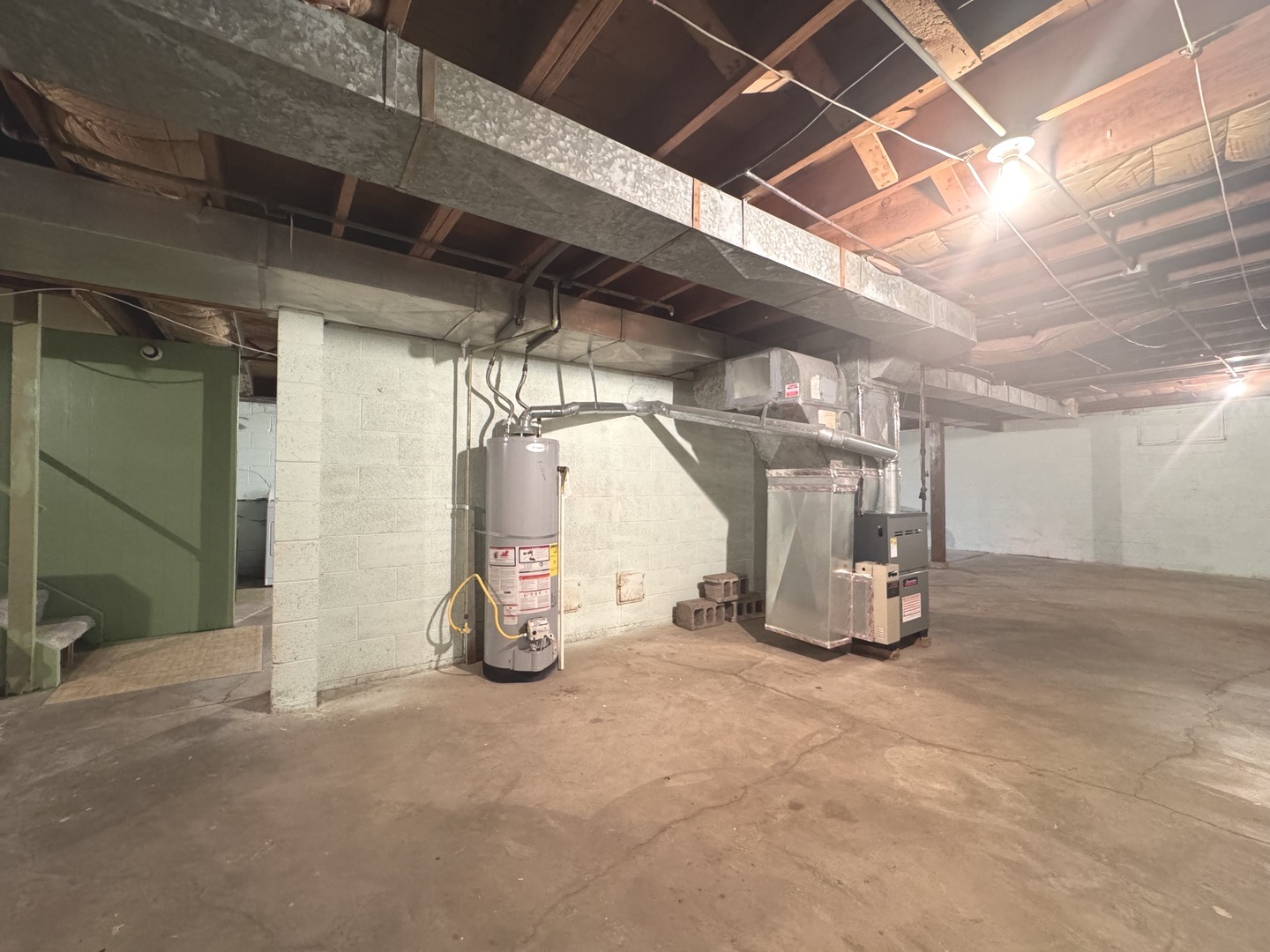 Kankakee, Illinois 60901, United States, 3 Bedrooms Bedrooms, ,2 BathroomsBathrooms,Residential,Active,224153