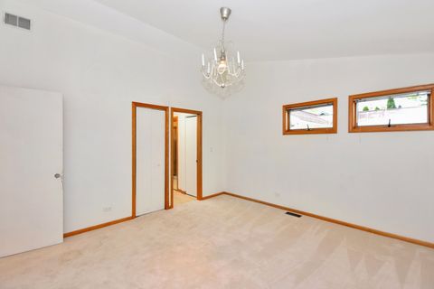 Tiny photo for 543 S Warren Avenue, Palatine, IL 60074 (MLS # 12472216)