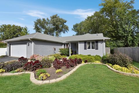 Tiny photo for 543 S Warren Avenue, Palatine, IL 60074 (MLS # 12472216)