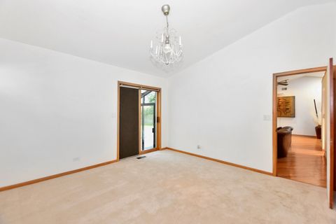 Tiny photo for 543 S Warren Avenue, Palatine, IL 60074 (MLS # 12472216)