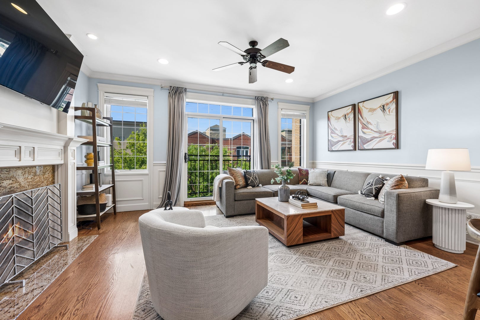 843 W Diversey Parkway 4