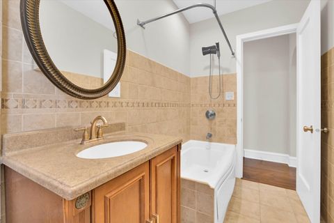 Tiny photo for 2213 E 68TH Street #1E, Chicago, IL 60649 (MLS # 12495925)