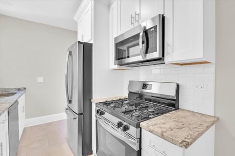 Tiny photo for 2213 E 68TH Street #1E, Chicago, IL 60649 (MLS # 12495925)