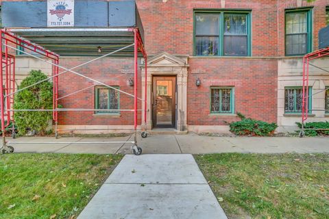 Tiny photo for 2213 E 68TH Street #1E, Chicago, IL 60649 (MLS # 12495925)