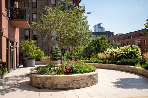 Tiny photo for 330 N Jefferson Street #603, Chicago, IL 60661 (MLS # 12465493)