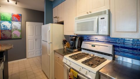 Tiny photo for 330 N Jefferson Street #603, Chicago, IL 60661 (MLS # 12465493)