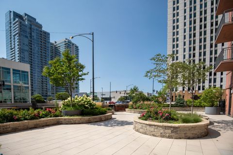 Tiny photo for 330 N Jefferson Street #603, Chicago, IL 60661 (MLS # 12465493)