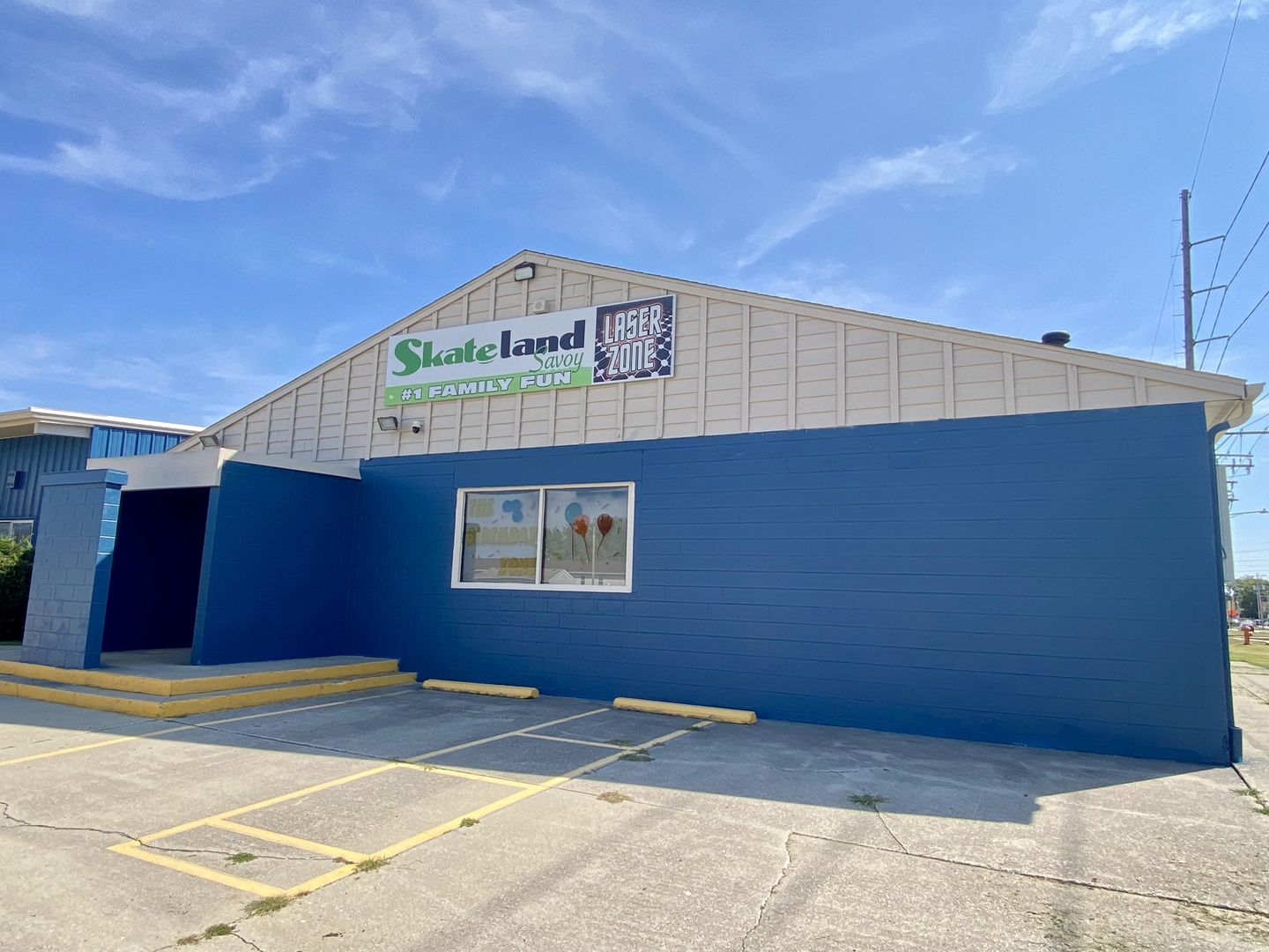 208 W Curtis Road