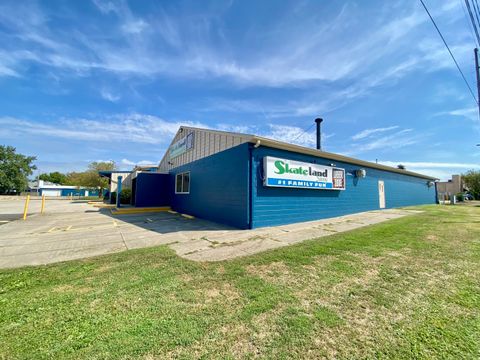 208 W Curtis Road Savoy IL 61874