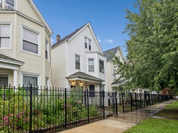 2953 N Hamlin Avenue Chicago IL 60618