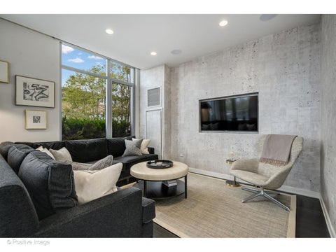 Tiny photo for 540 W Webster Avenue #511, Chicago, IL 60614 (MLS # 12764415)