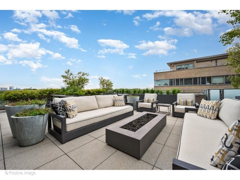 Tiny photo for 540 W Webster Avenue #511, Chicago, IL 60614 (MLS # 12764415)