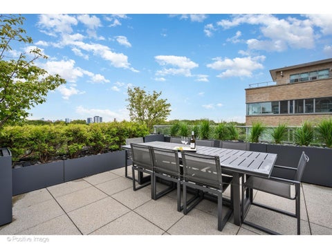 Tiny photo for 540 W Webster Avenue #511, Chicago, IL 60614 (MLS # 12764415)