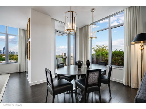 Tiny photo for 540 W Webster Avenue #511, Chicago, IL 60614 (MLS # 12764415)