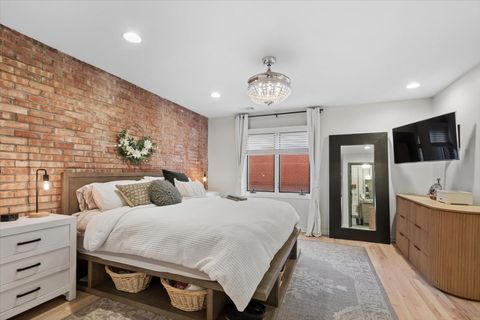 Tiny photo for 807 W Wolfram Street #6, Chicago, IL 60657 (MLS # 12594707)