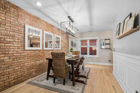 Tiny photo for 807 W Wolfram Street #6, Chicago, IL 60657 (MLS # 12594707)