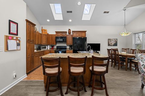 Tiny photo for 1014 2nd Street Court #1014, Moline, IL 61265 (MLS # 12549599)