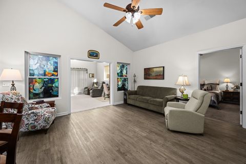 Tiny photo for 1014 2nd Street Court #1014, Moline, IL 61265 (MLS # 12549599)