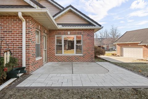 Tiny photo for 1014 2nd Street Court #1014, Moline, IL 61265 (MLS # 12549599)