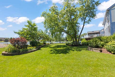 Tiny photo for 1841 Helen Court, Wheaton, IL 60189 (MLS # 12678566)