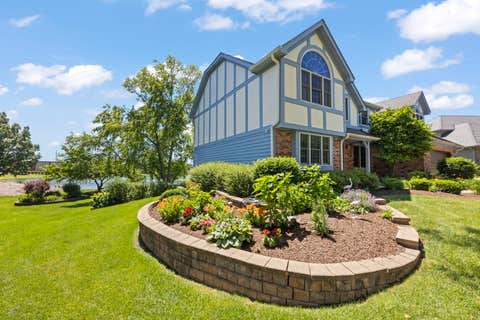 Tiny photo for 1841 Helen Court, Wheaton, IL 60189 (MLS # 12678566)