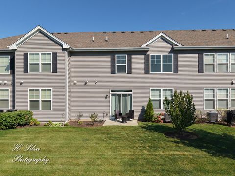 Tiny photo for 703 Anchorage Court, Pingree Grove, IL 60140 (MLS # 12495933)