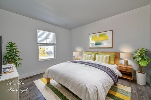 Tiny photo for 703 Anchorage Court, Pingree Grove, IL 60140 (MLS # 12495933)
