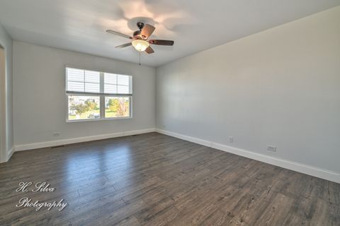 Tiny photo for 703 Anchorage Court, Pingree Grove, IL 60140 (MLS # 12495933)