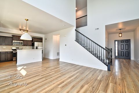 Tiny photo for 703 Anchorage Court, Pingree Grove, IL 60140 (MLS # 12495933)