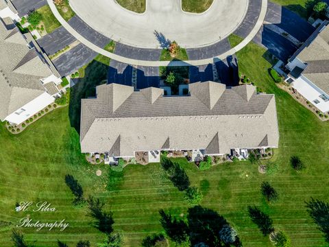 Tiny photo for 703 Anchorage Court, Pingree Grove, IL 60140 (MLS # 12495933)
