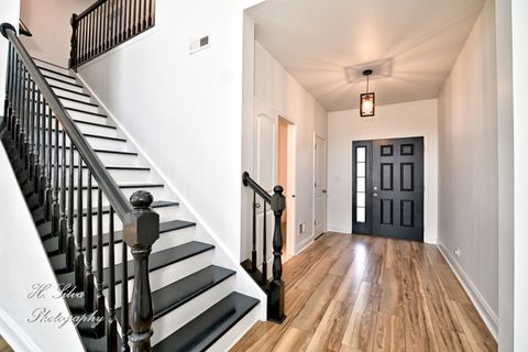 Tiny photo for 703 Anchorage Court, Pingree Grove, IL 60140 (MLS # 12495933)