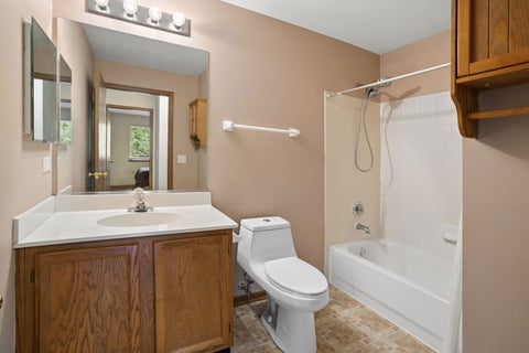 Tiny photo for 1156 Westminster Lane #1156, Elk Grove Village, IL 60007 (MLS # 12769484)