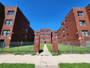 7908 S Ingleside Avenue Chicago IL 60619