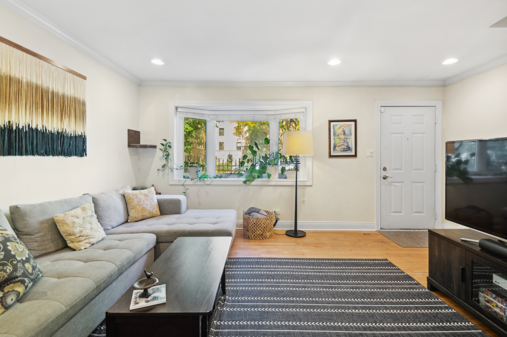 1607 W Sunnyside Avenue