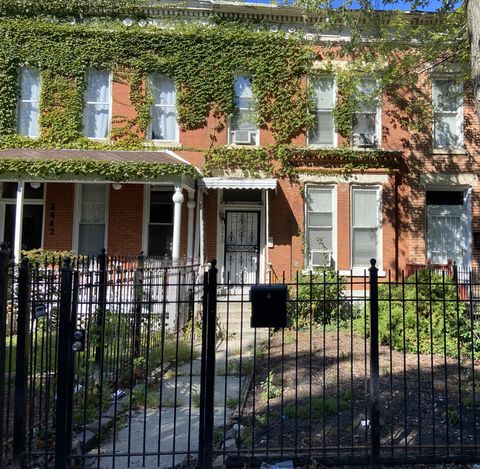 Photo of 2440 W Lexington Street, Chicago, IL 60612 (MLS # 12605875)