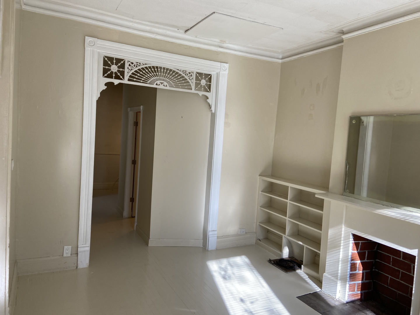 2440 W Lexington Street