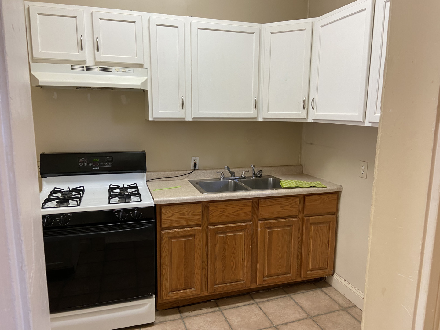 2440 W Lexington Street