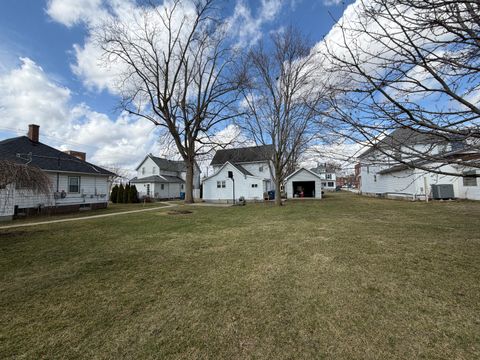 Tiny photo for 405 E Seminary Avenue, Hoopeston, IL 60942 (MLS # 12579001)