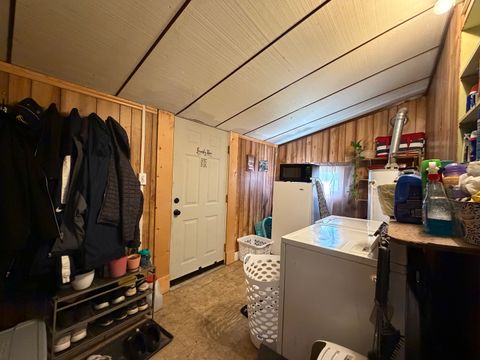 Tiny photo for 405 E Seminary Avenue, Hoopeston, IL 60942 (MLS # 12579001)