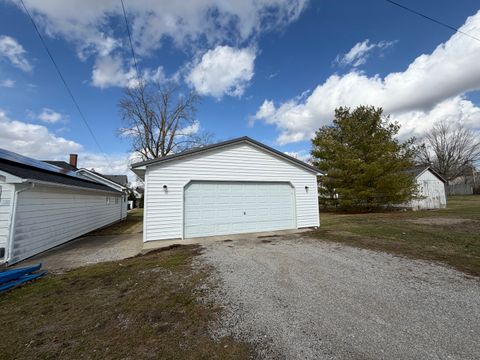 Tiny photo for 405 E Seminary Avenue, Hoopeston, IL 60942 (MLS # 12579001)