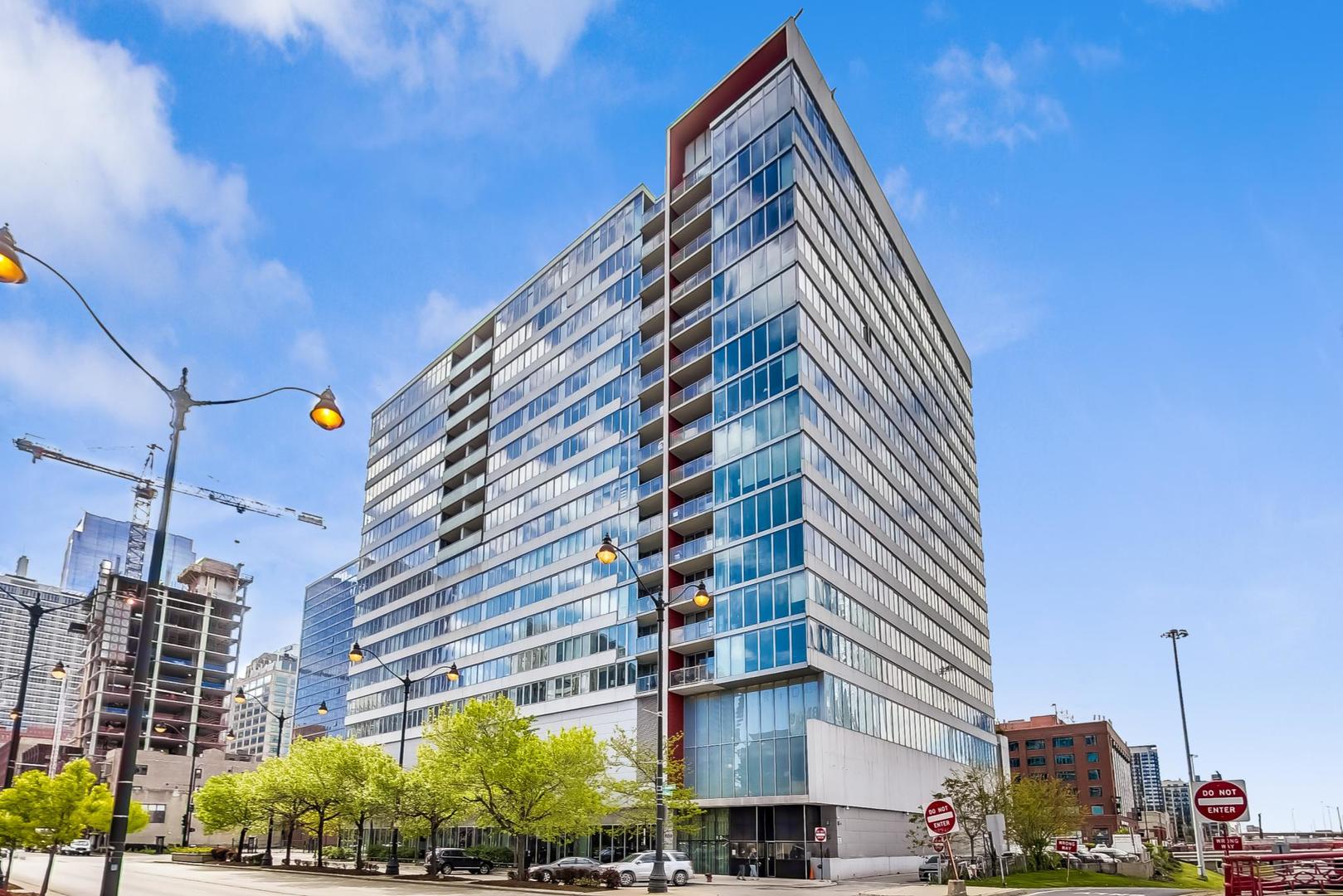 659 W Randolph Street 1115