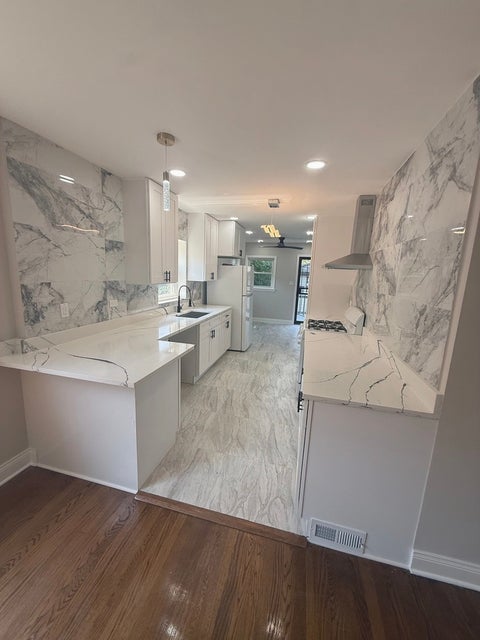 Tiny photo for 8926 S Paxton Avenue, Chicago, IL 60617 (MLS # 12752355)