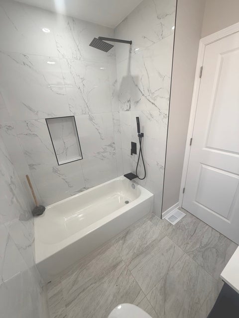 Tiny photo for 8926 S Paxton Avenue, Chicago, IL 60617 (MLS # 12752355)