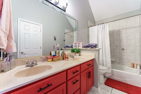 Tiny photo for 926 Edgewood Drive, Sugar Grove, IL 60554 (MLS # 12738453)