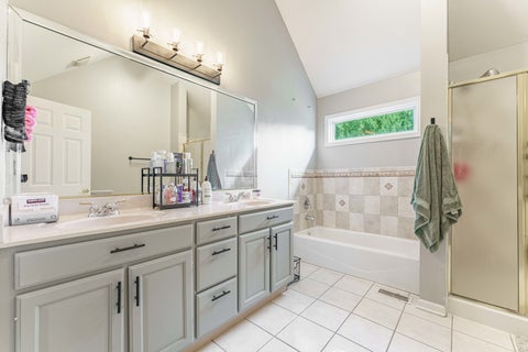 Tiny photo for 926 Edgewood Drive, Sugar Grove, IL 60554 (MLS # 12738453)