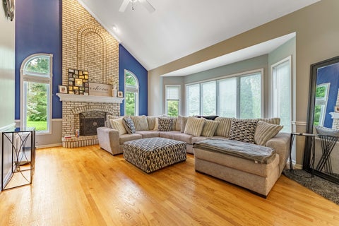 Tiny photo for 926 Edgewood Drive, Sugar Grove, IL 60554 (MLS # 12738453)