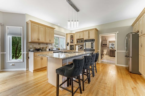 Tiny photo for 926 Edgewood Drive, Sugar Grove, IL 60554 (MLS # 12738453)