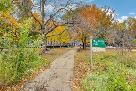 Tiny photo for 5750 S Kenwood Avenue #1N, Chicago, IL 60637 (MLS # 12579324)