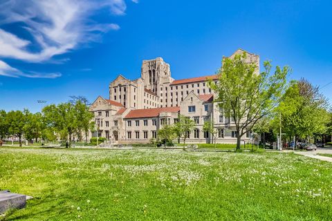 Tiny photo for 5750 S Kenwood Avenue #1N, Chicago, IL 60637 (MLS # 12579324)